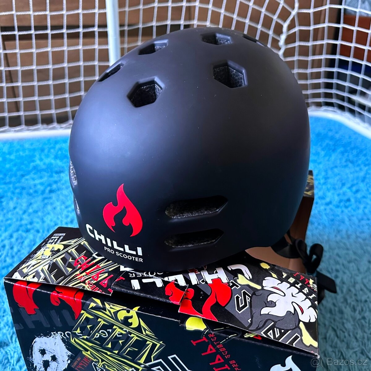 NOVÁ Chilli helma Inmold černá M (55-58 cm) - 3