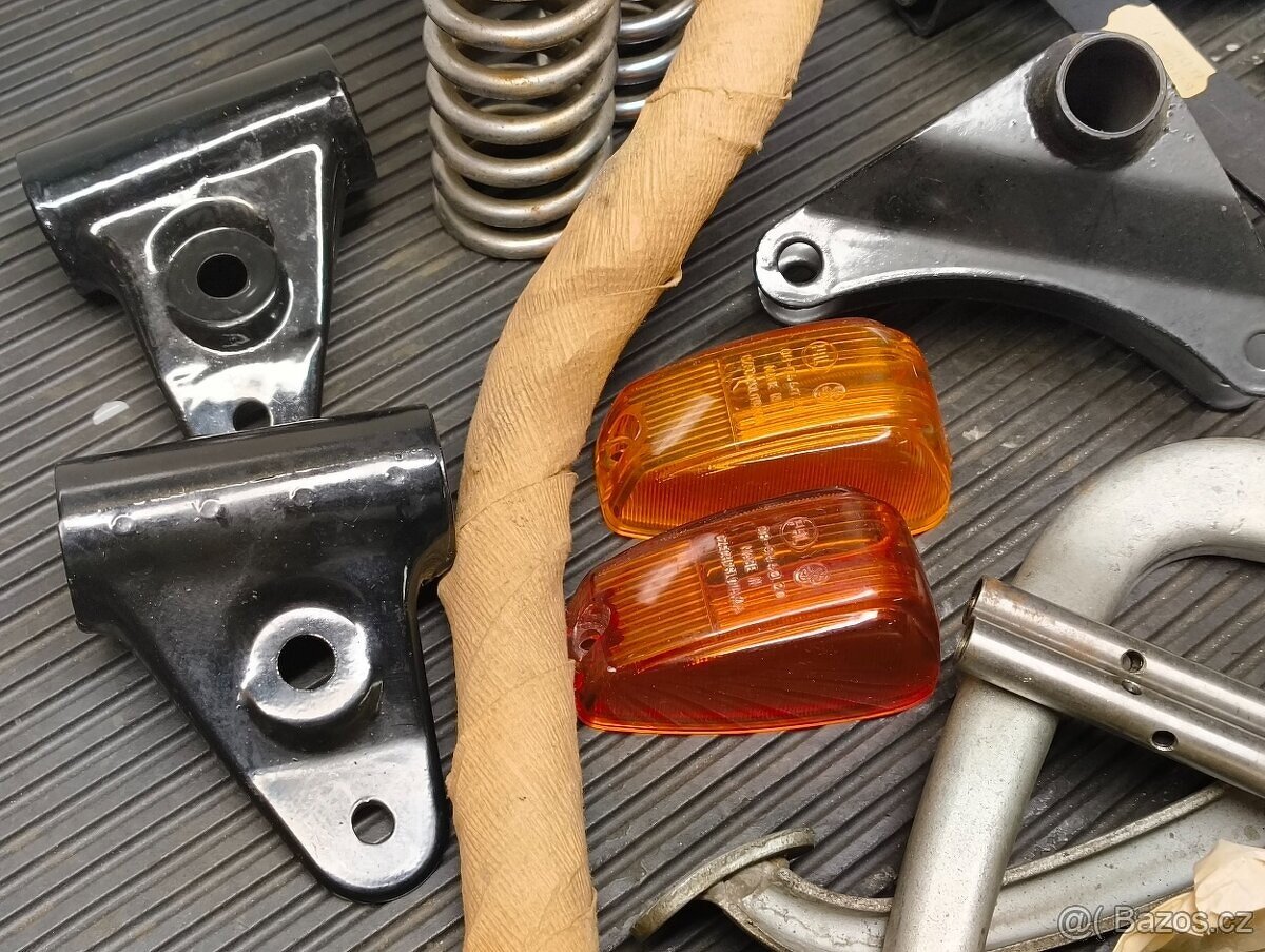 Nepoužité uloženkové originální díly ČZ 125 175 250 477 476 - 3