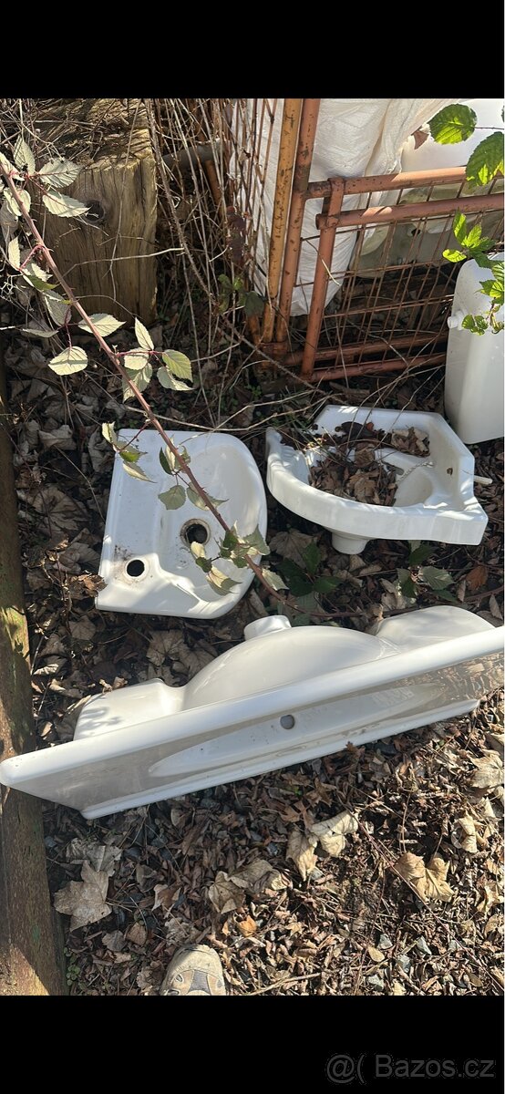 Veškerá sanita. Různé značky. - 3