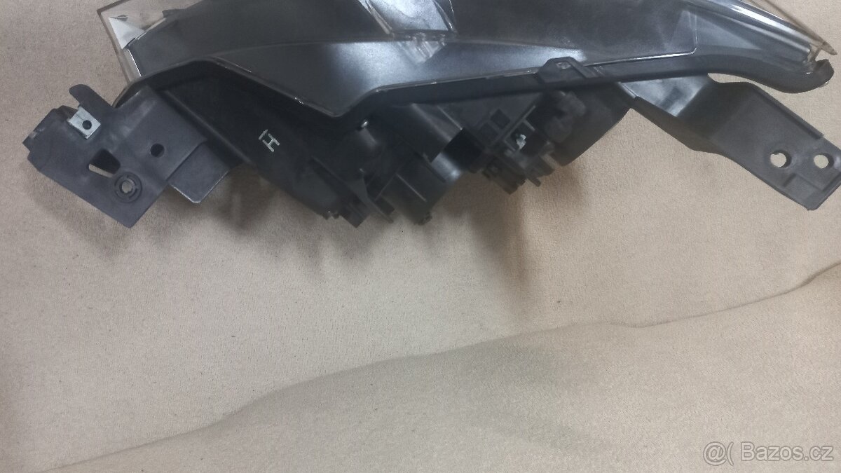 P.přední světlo,reflektor Mazda CX 3 ne xenon - 3