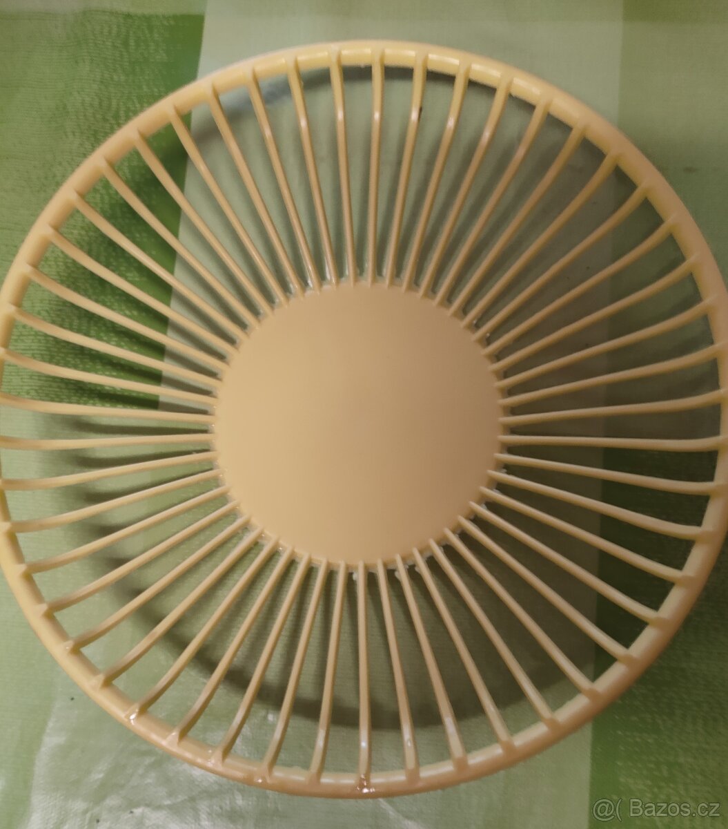 Retro plastové výrobky - košíčky, tácky - 3