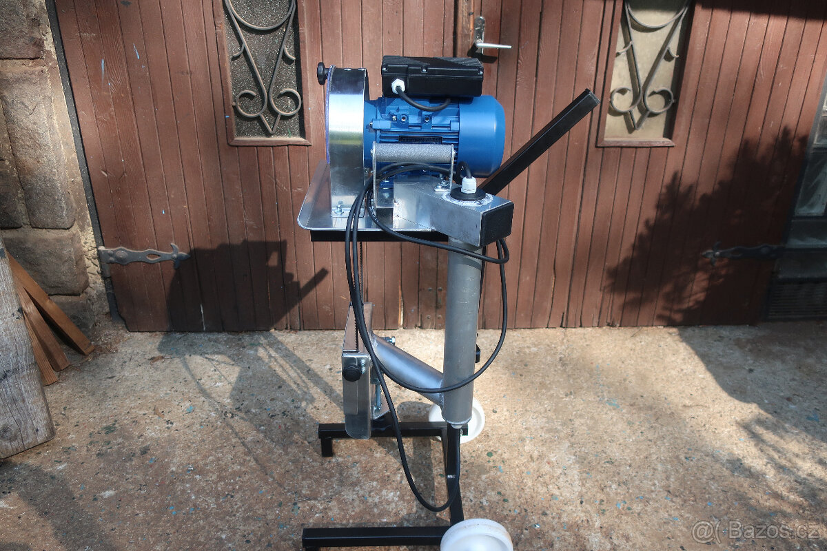 Pásová pila tesařská - 3