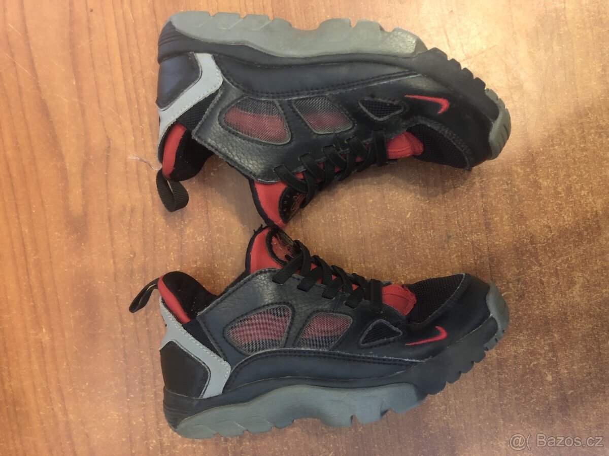 Nazouvací tenisky NIKE - 3