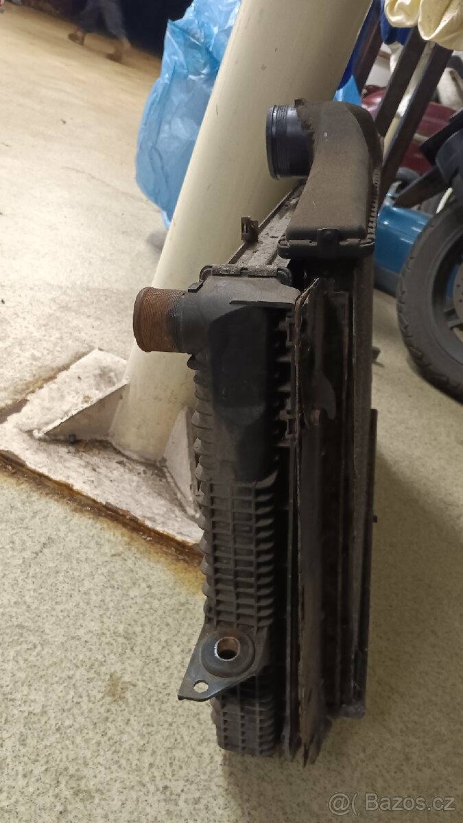 Volvo 850 2,5 TDI 103 kW chladič - 3