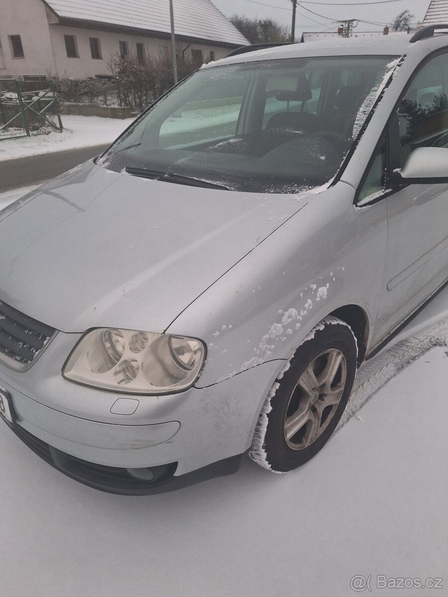 Volksvagen Touran - 3