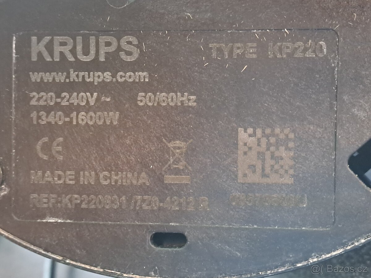 Kávovar KRUPS KP220 - pro kapsle Nescafé Dolce Gusto - 3