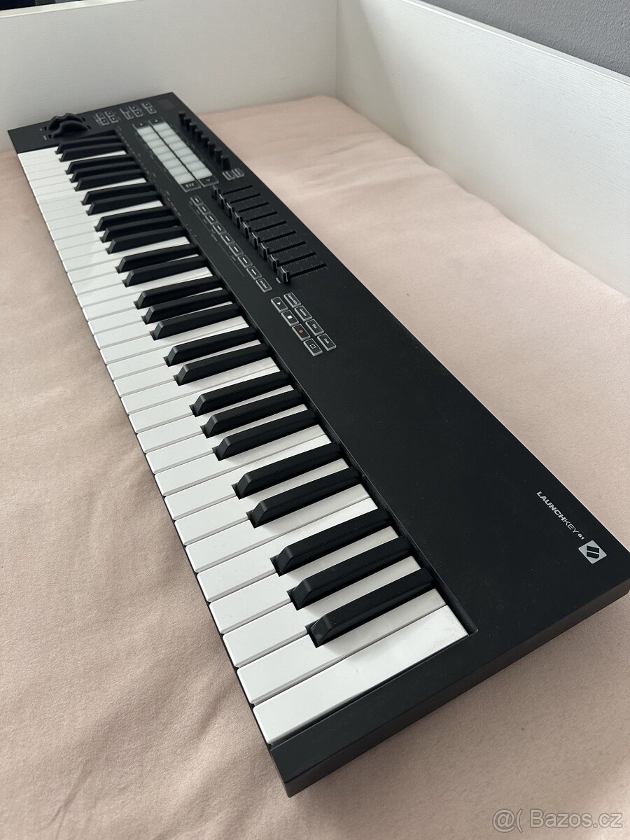 MIDI klávesy Launchkey 61 MK3 - 3