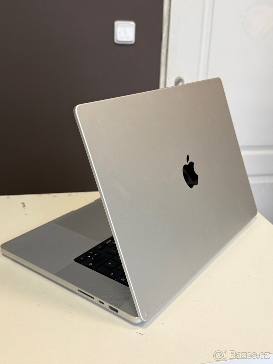MacBook PRO 16” M1 PRO - 3