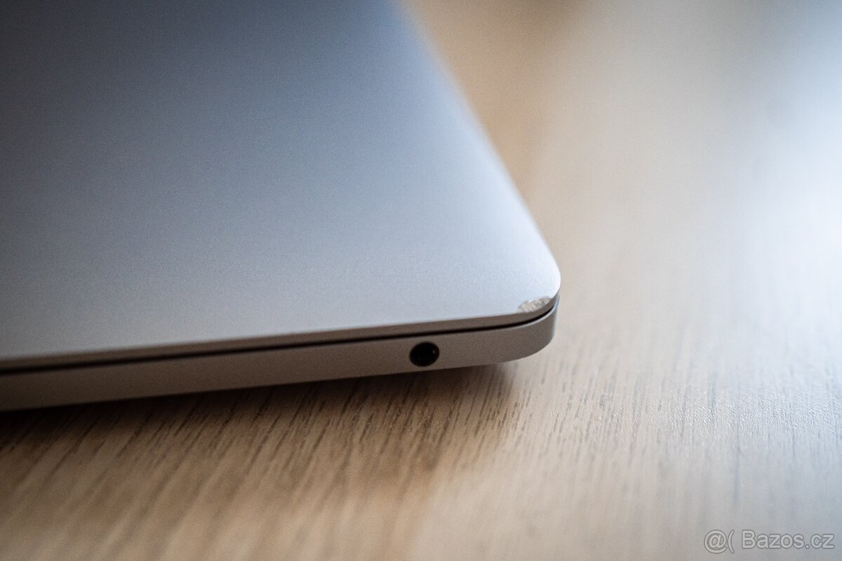 MacBook Pro 13,3" 2022 M2 - 3