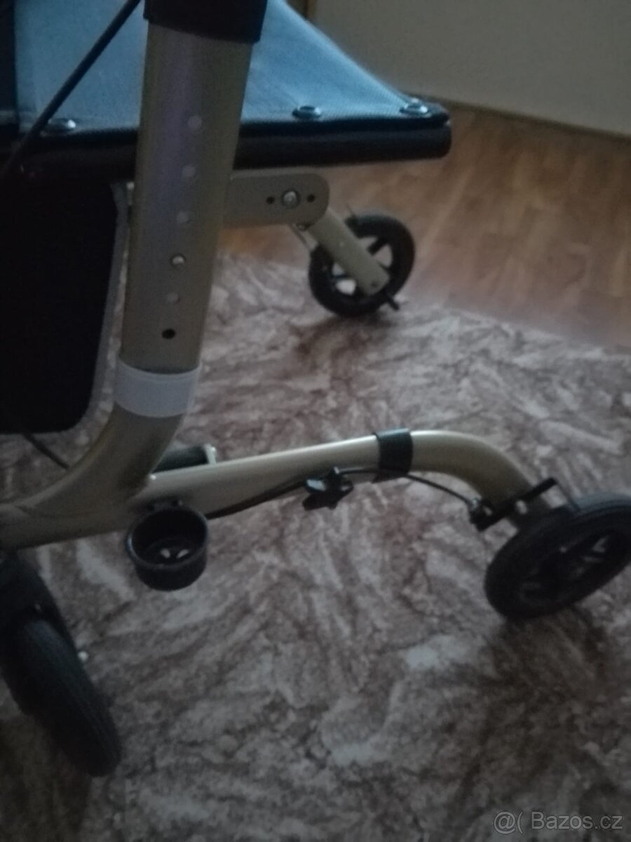 Prodám chodítko DMA - 3
