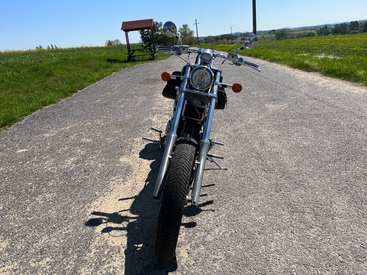 Suzuki VS 1400 Intruder - 3