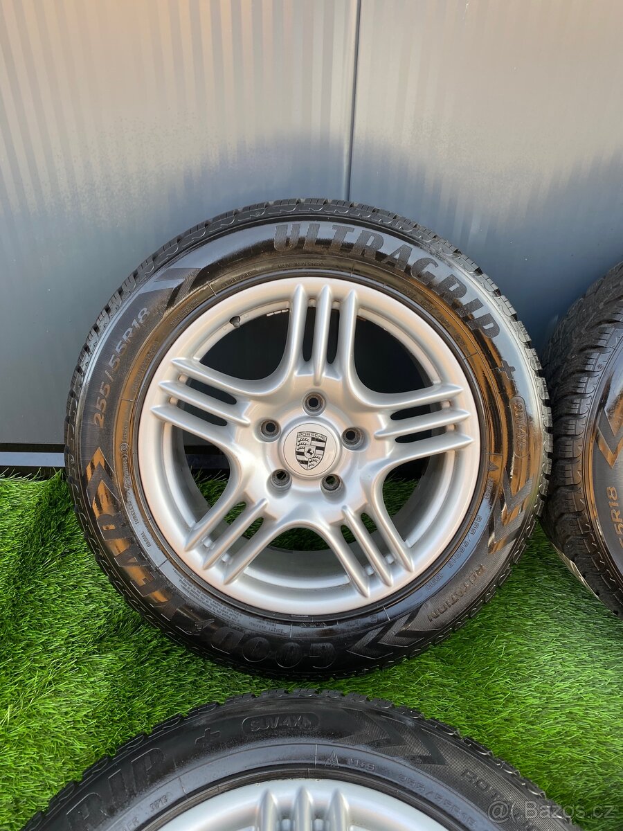 Porsche Cayenne kola - 3