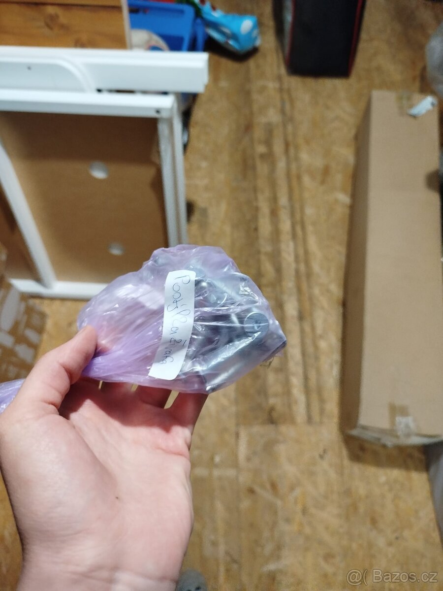 Dětská dřevěná postýlka v bíle barvě s motivem žirafy - 3