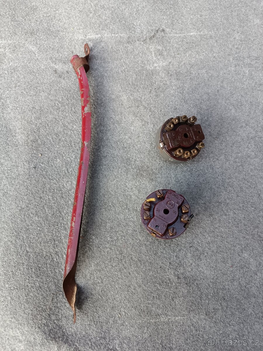 Spínací skříňka BOSCH + držák bovdenu pérák - 3