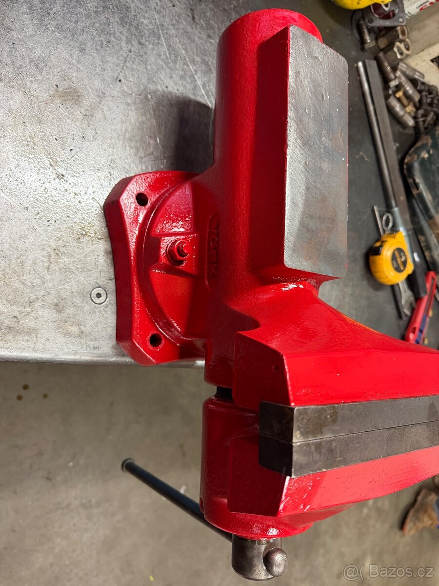 Svěrák York 200 - 3