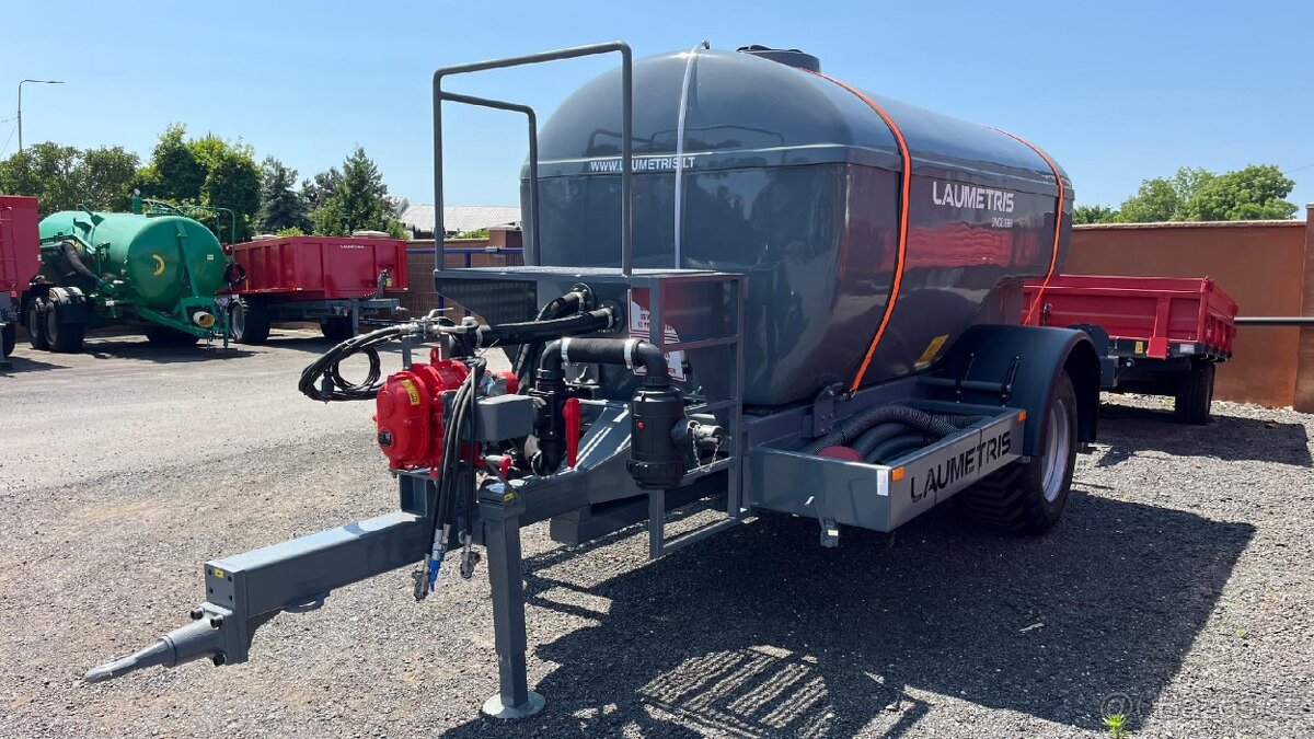 cisterna na DAM, postřík atd - 3