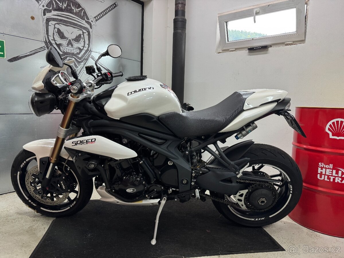 Triumph speed triple 1050 - 3