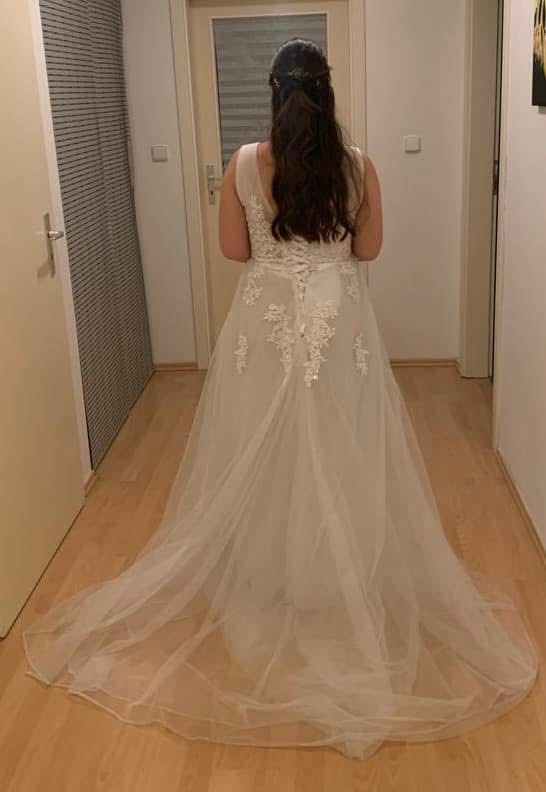 Boho svatební šněrovací šaty - 3