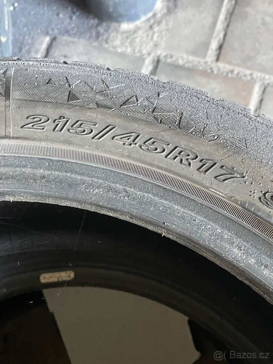 215/45R17 nexen zimni - 3