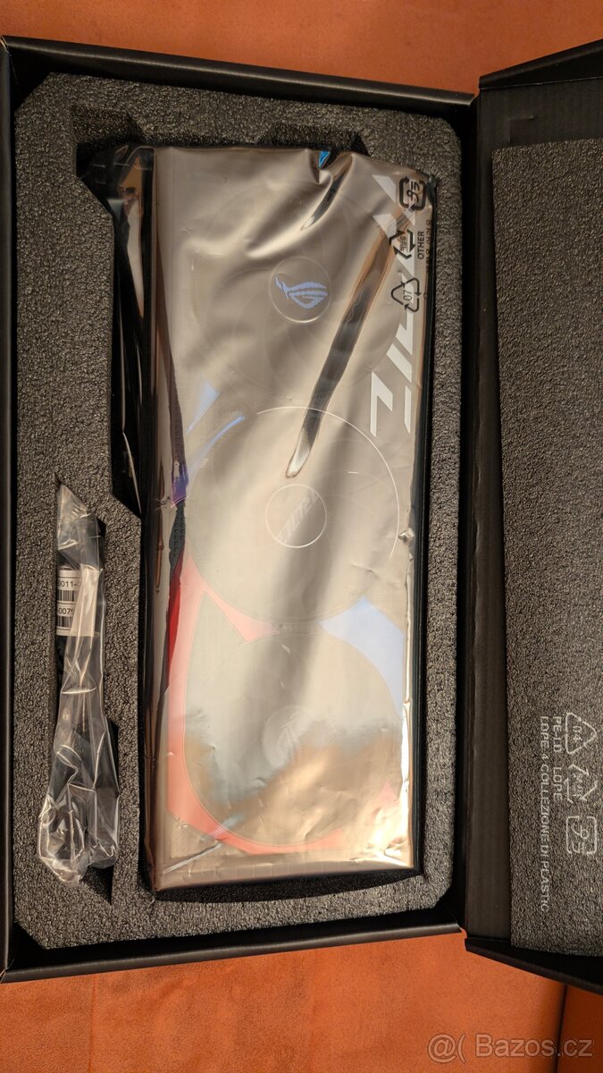 ASUS ROG Strix GeForce RTX 4070 SUPER OC 12 GB - 3