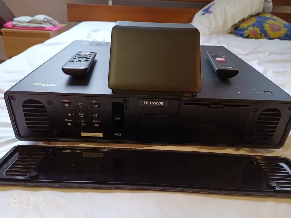 Laserový projektor EPSON EH-LS500B - 3