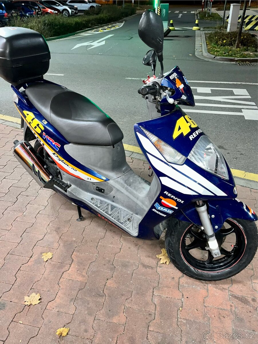 Prodám skútr Honda Dylan 150 - 3