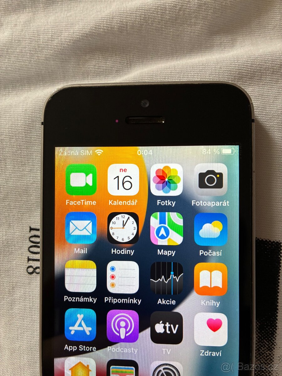 iPhone SE (2016) - 3