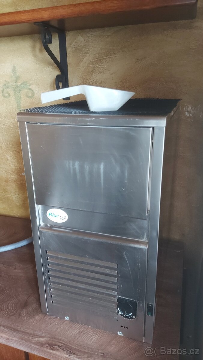 Výrobník ledu Frimont Blue Ice - 3