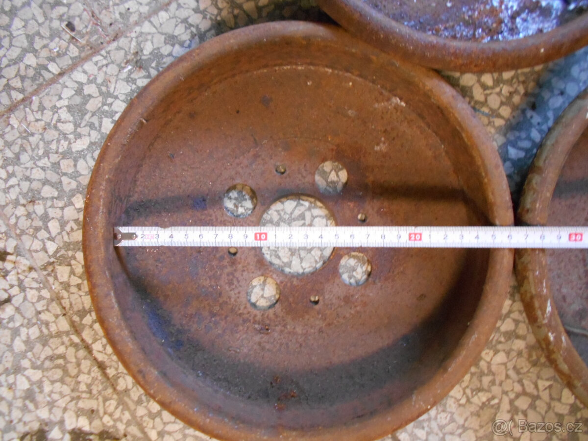 škoda 422 , Praga Walter Fiat 508c brzdy ,Trabant - 3