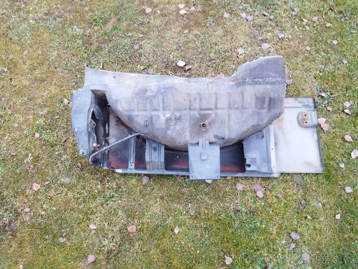 Blatník Suzuki Samurai - 3