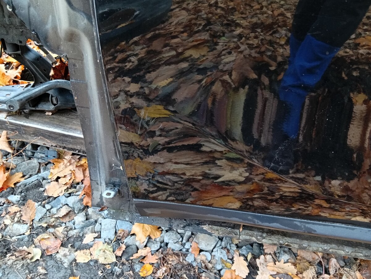 Dveře BMW X1 přední - 3