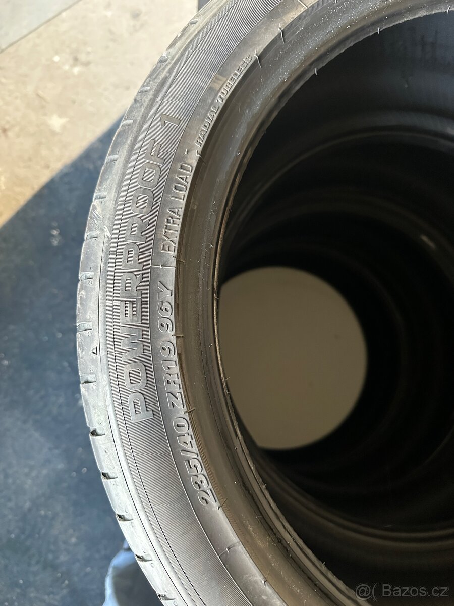 NOKIAN Powerproof 1 235/40 R19 - 3