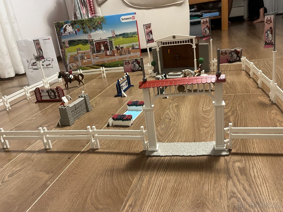 Schleich - velké parkurové závodiště - 3