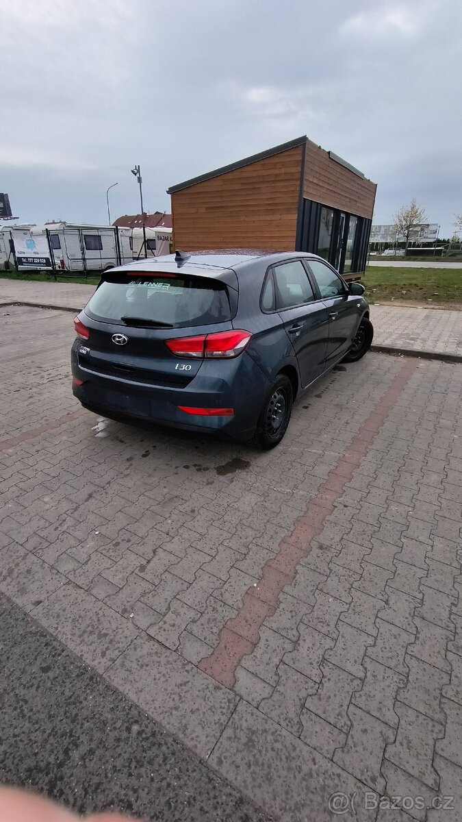 Hyundai i30 1.5dpi - 3