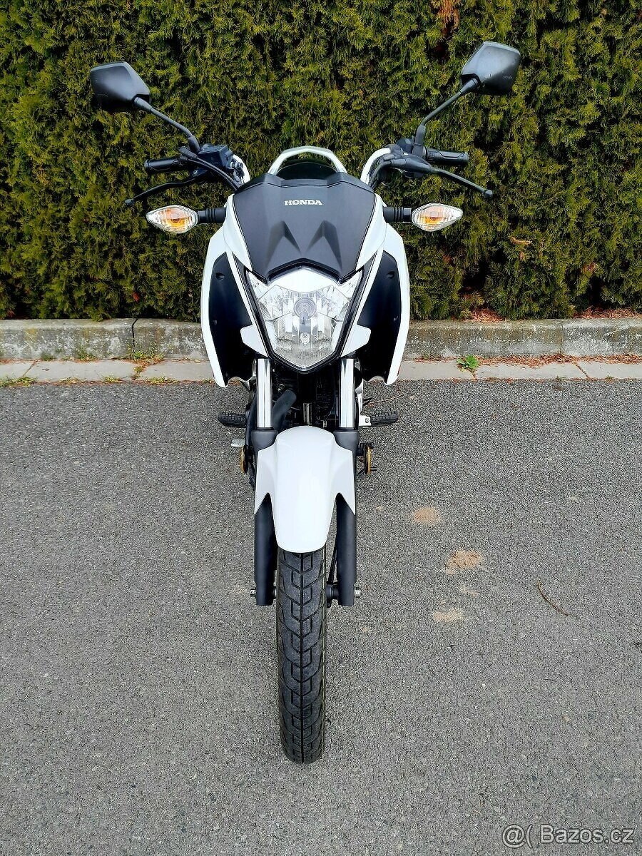 Honda CB125F - 3