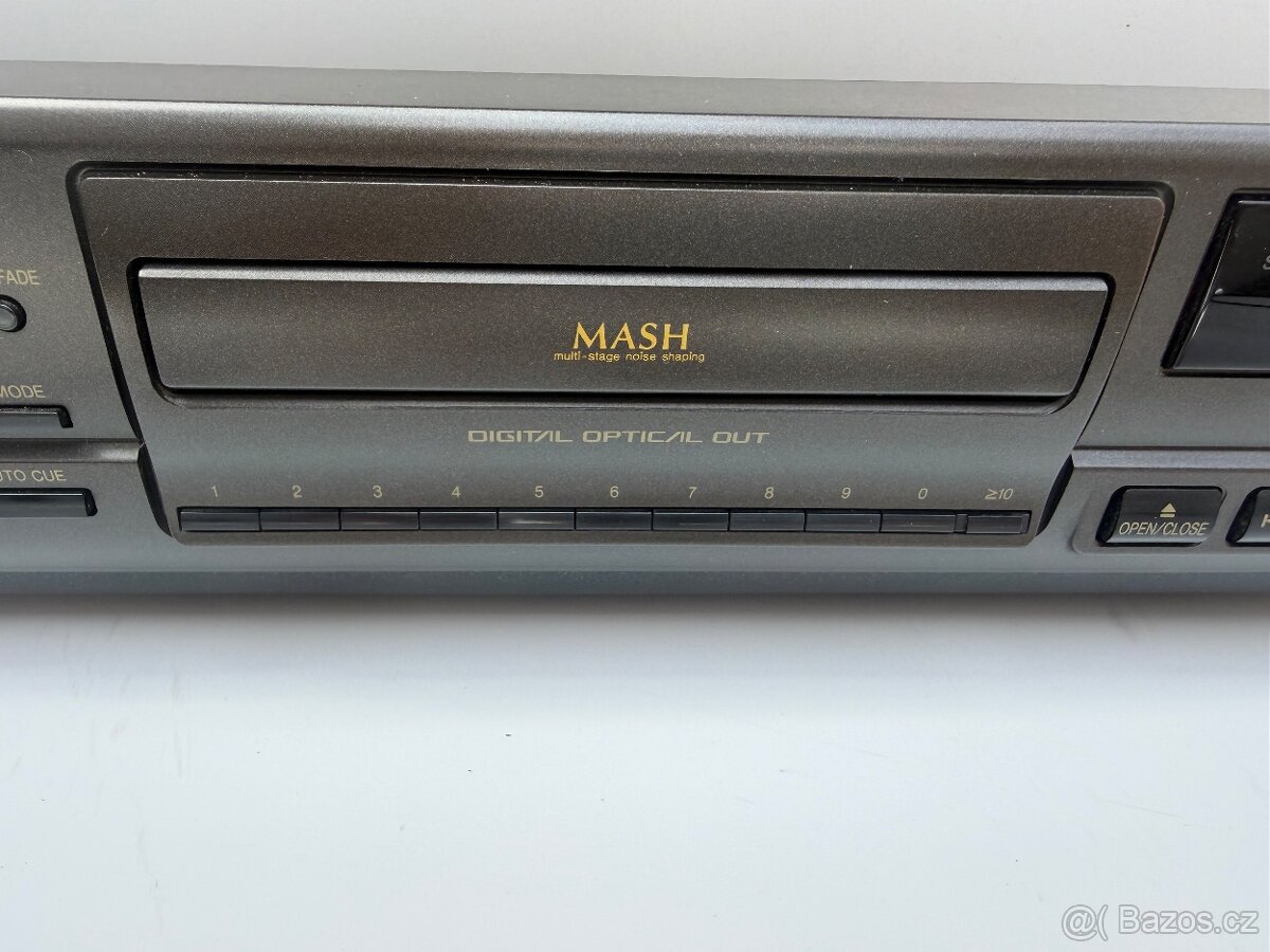 TECHNICS SL-PG590 - 3