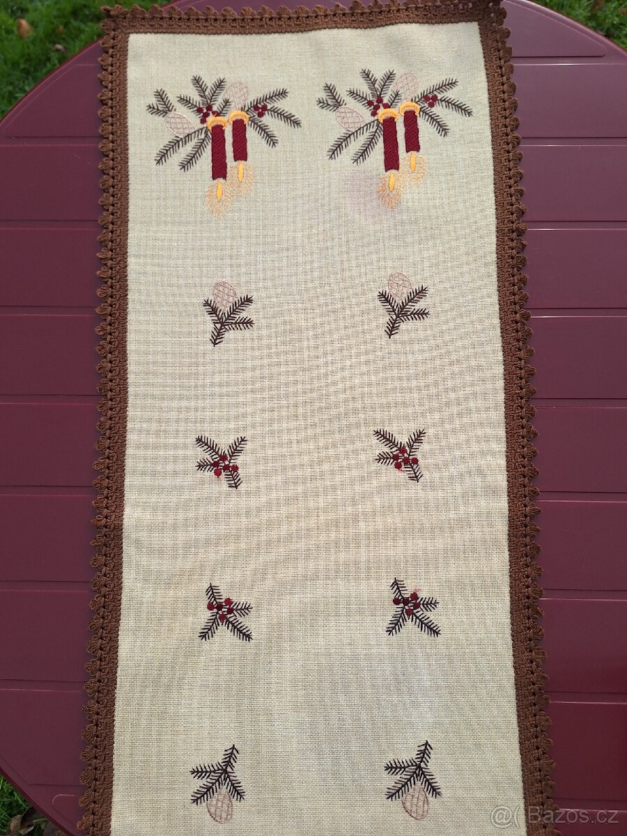 VÁNOČNÍ DEČKA NA STŮL vel. 98cm/38cm - 3