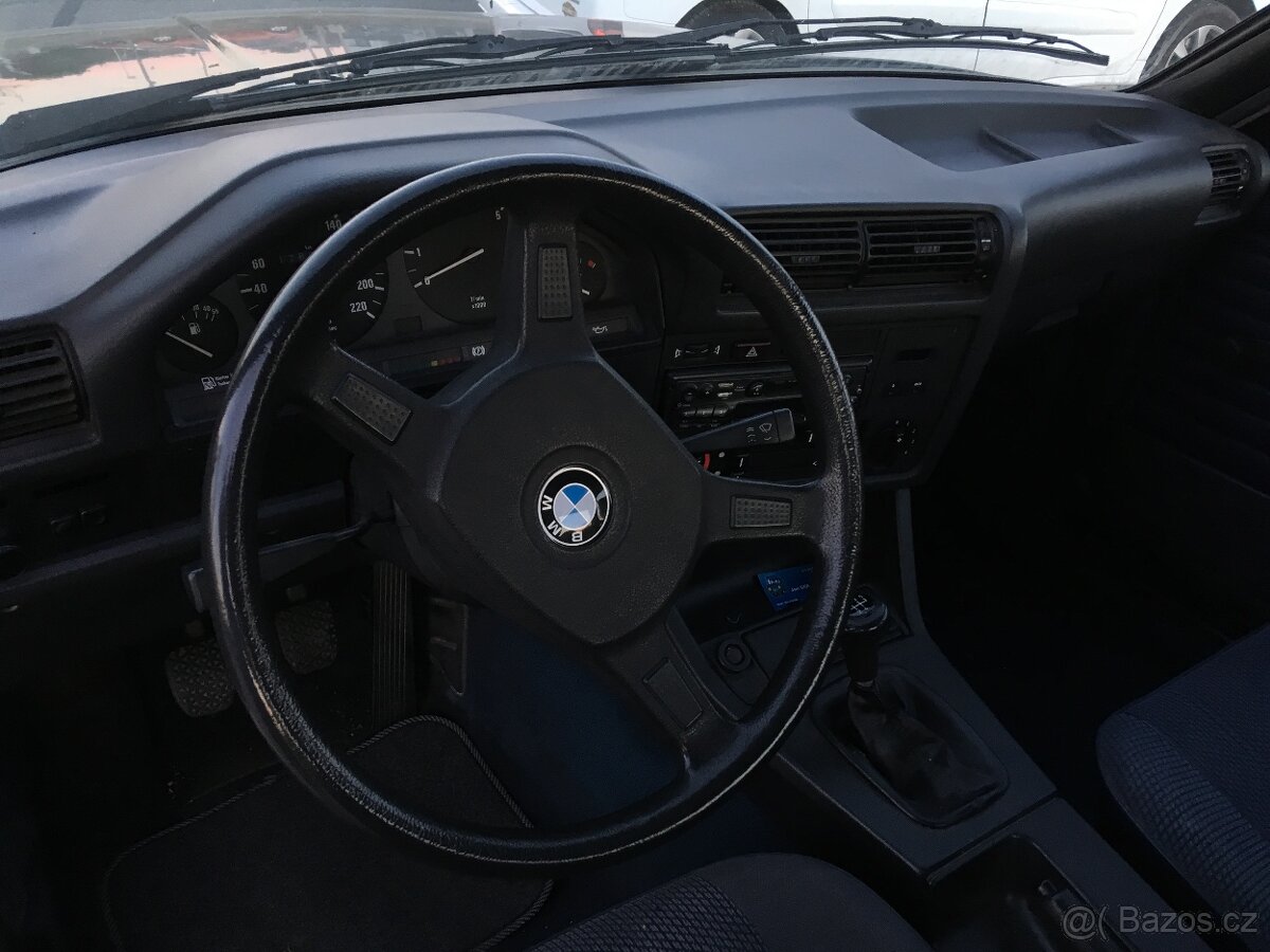 BMW e30 - 3