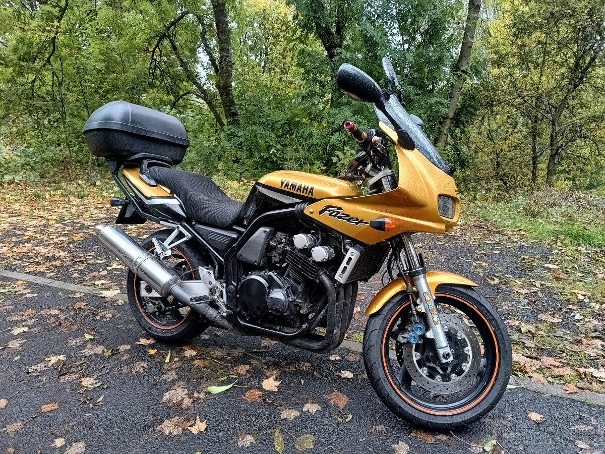 Yamaha FZS 600 Fazer - 3