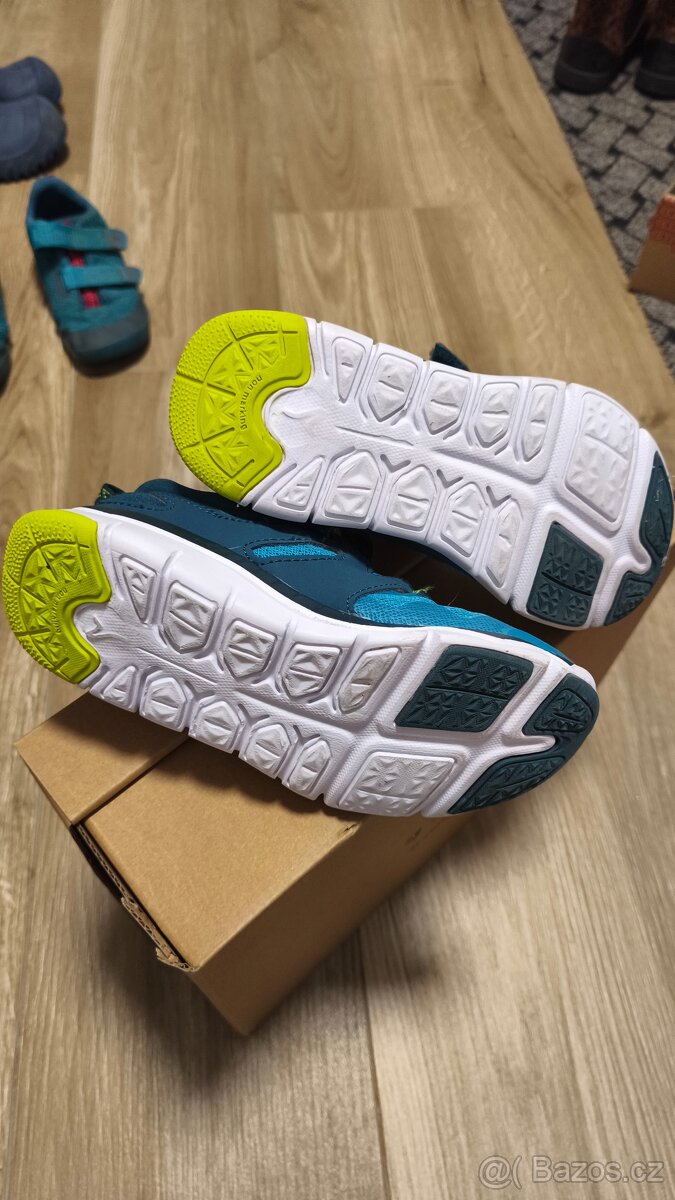Sálová obuv Decathlon v.30 - 3