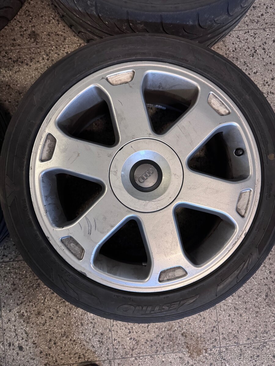 Alu audi S3 r17 et32 5x100 + semislick - 3