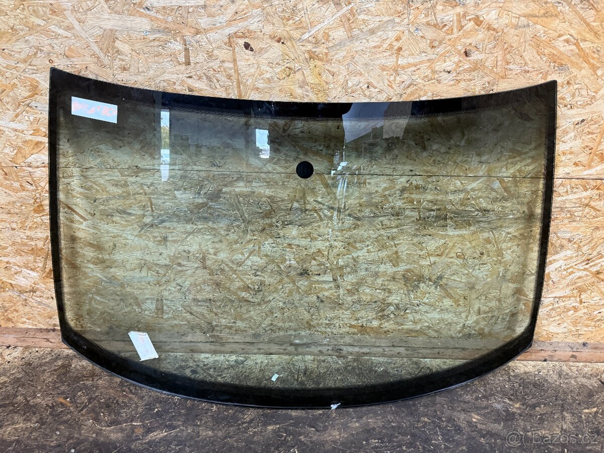 ČELNÍ OKNO VW PASSAT B5.5 - 3