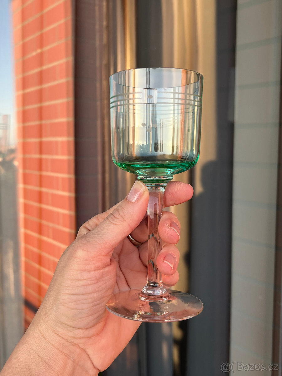 Starožitná secesní sklenice 120ml, uranové sklo - 3