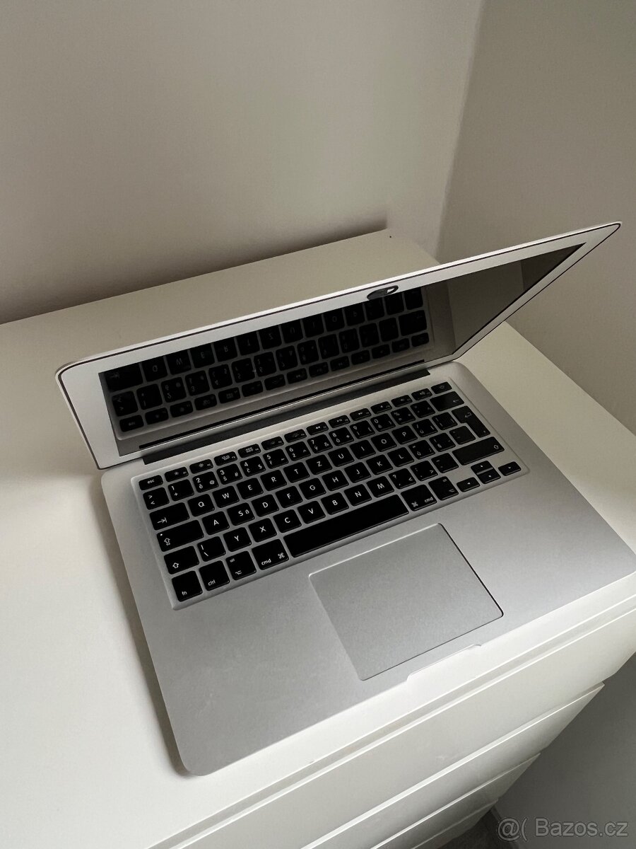 Apple MacBook Air 13” (2017) – super stav - 3