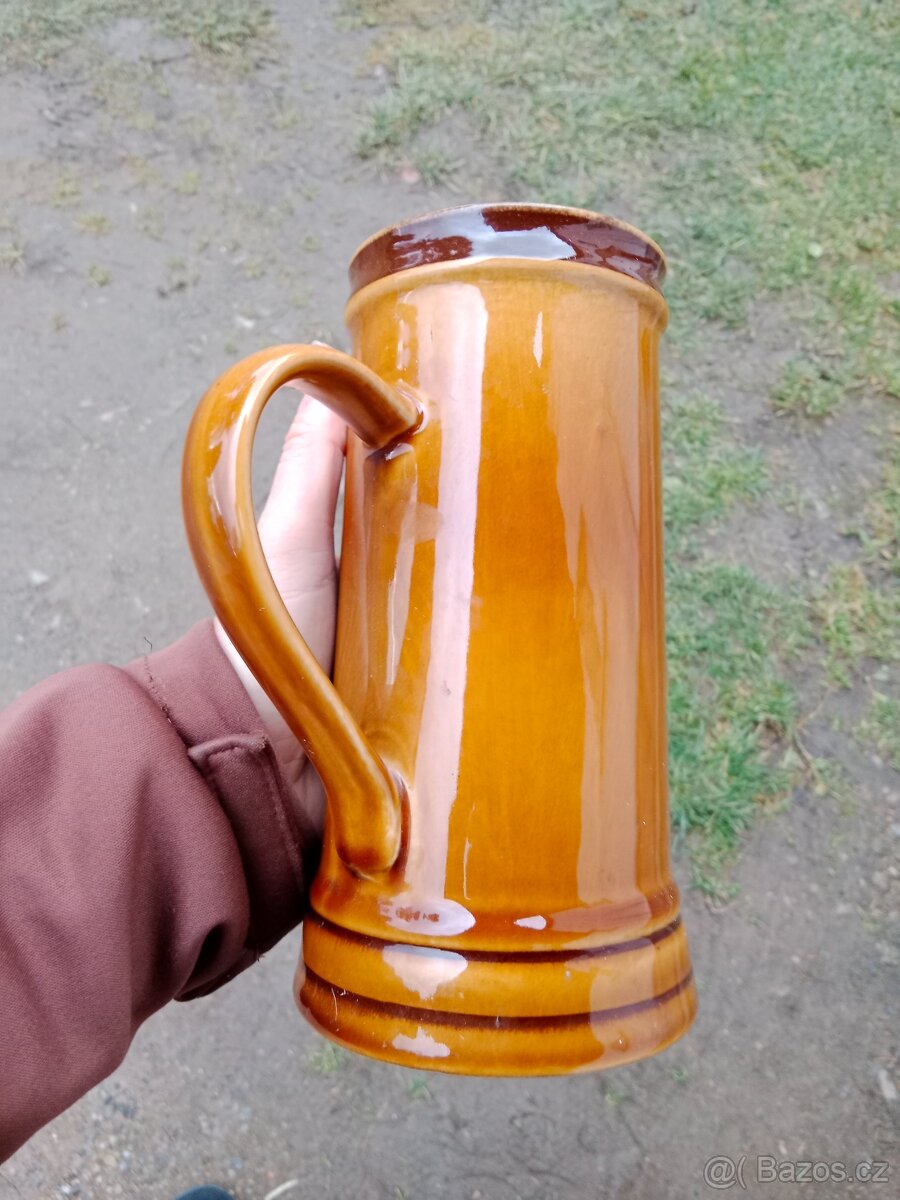 Keramický korbel s medvědem - 3