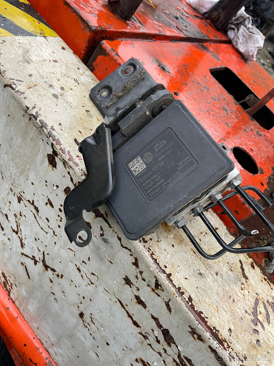 5Q0614517AF jednotka abs esc octavia 3 - 3