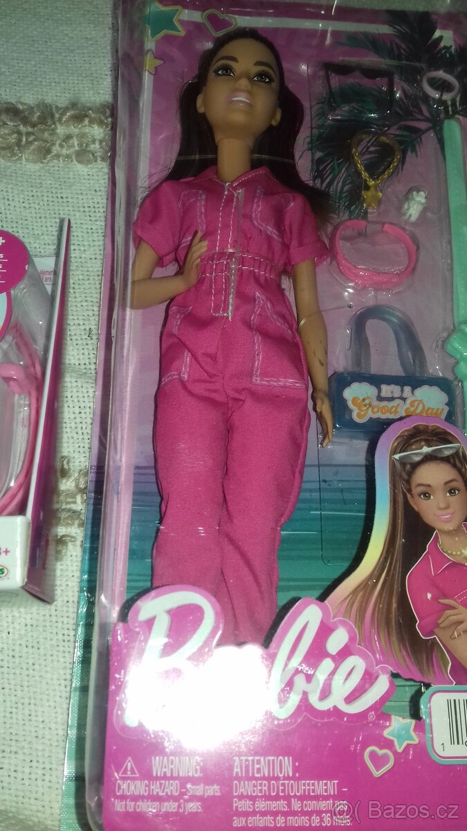 Panenka Barbie a Disney Set s kabelkou - 3