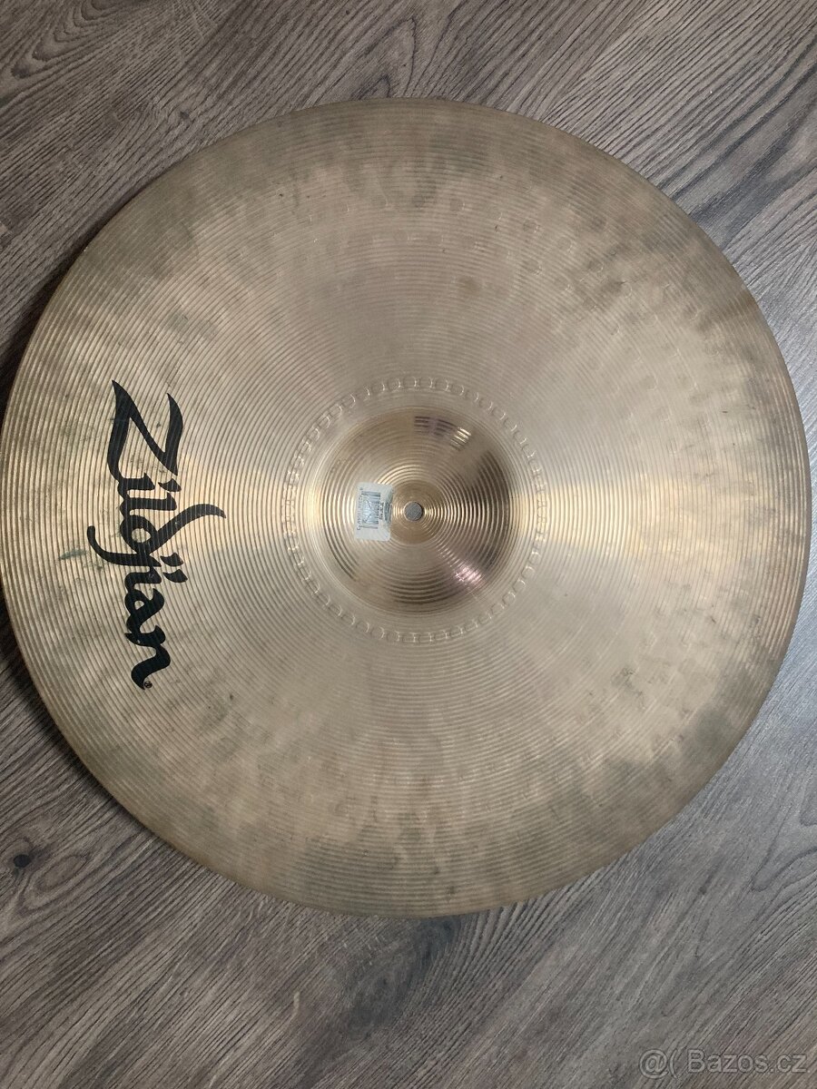 Zildjian ZBT Ride 20" - 3