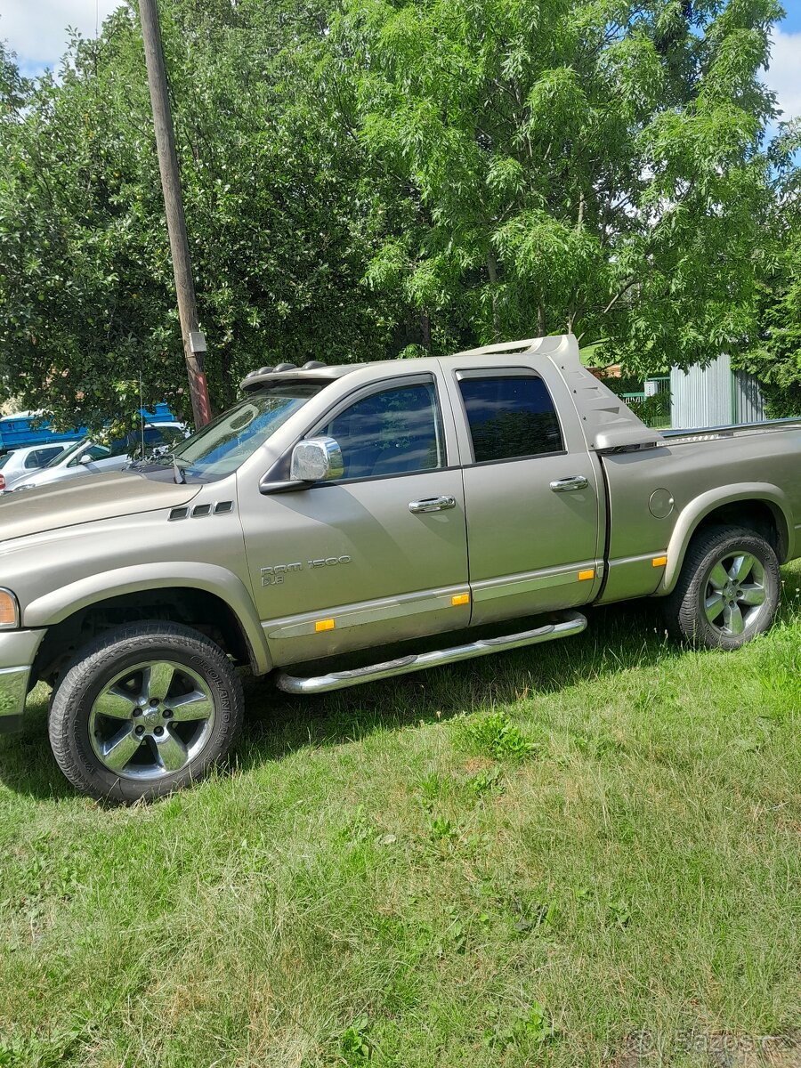 DODGE RAM 1500