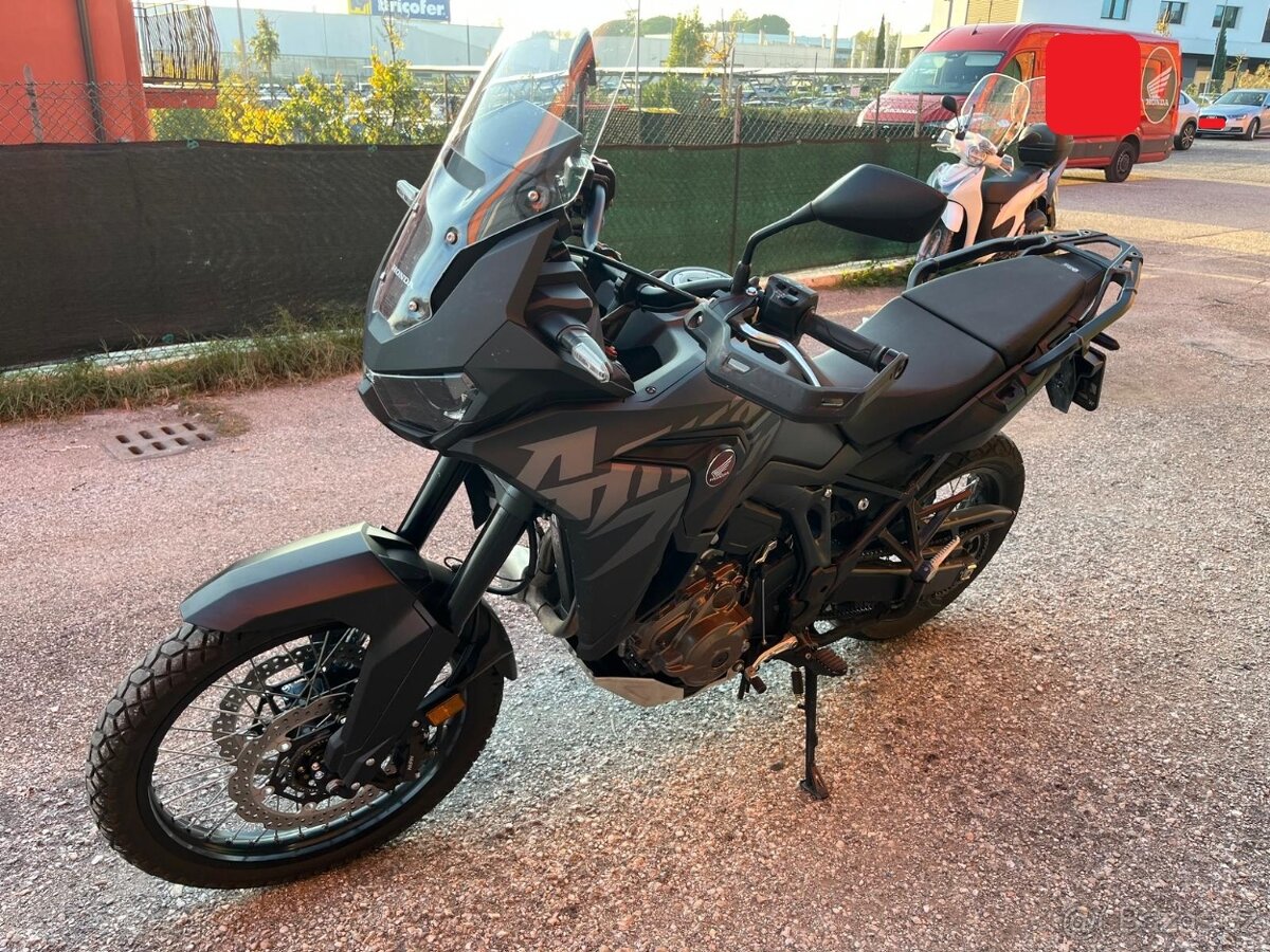 Honda CRF 1100 L Africa Twin (2023) stav nového, 16 tis.km - 3